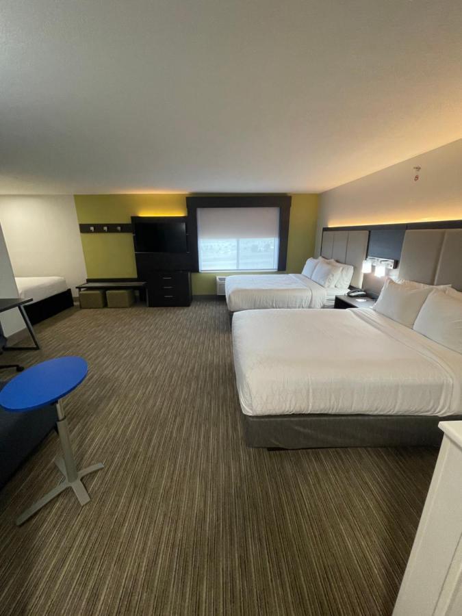 Hotel Express & Vegas By Ihg 2*