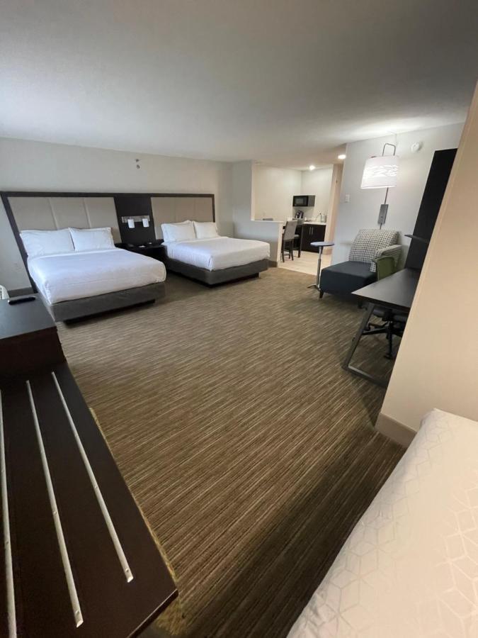 Express & Vegas By Ihg Hotel Las Vegas