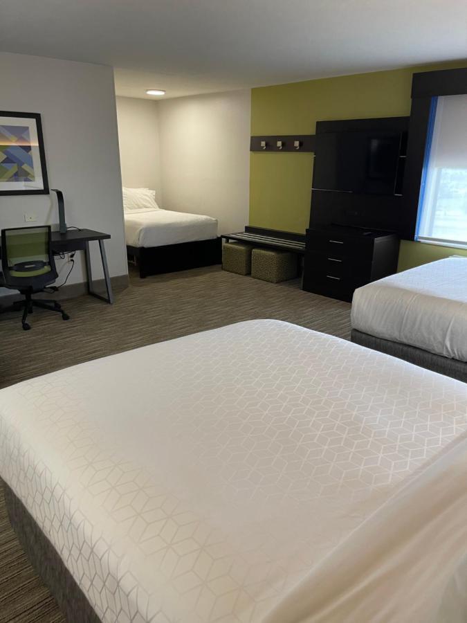 Express & Vegas By Ihg