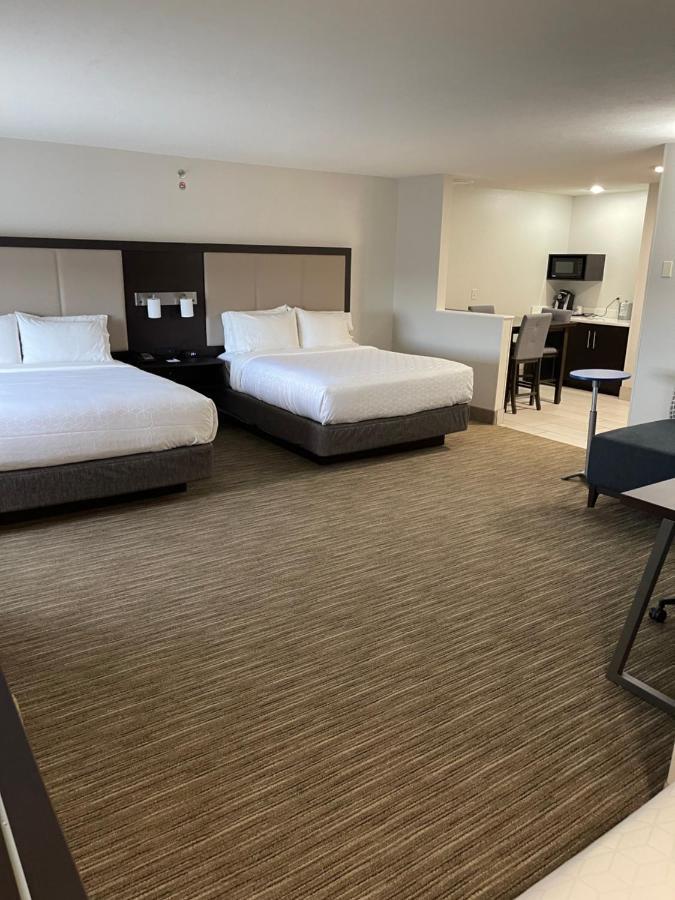 Express & Vegas By Ihg Hotel Las Vegas