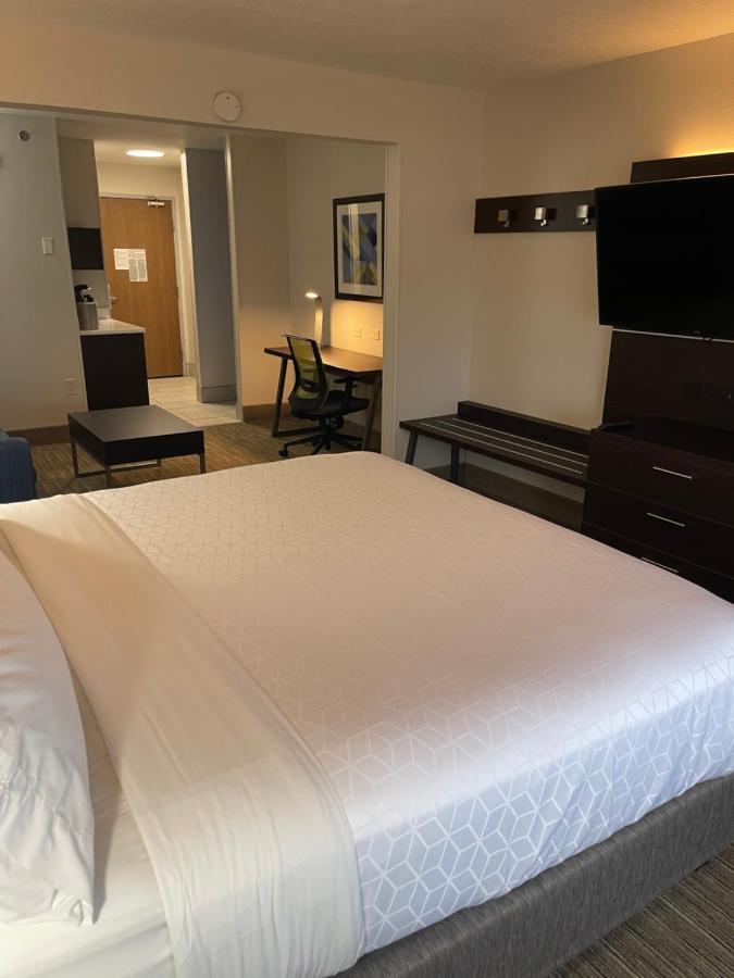 Express & Vegas By Ihg Las Vegas