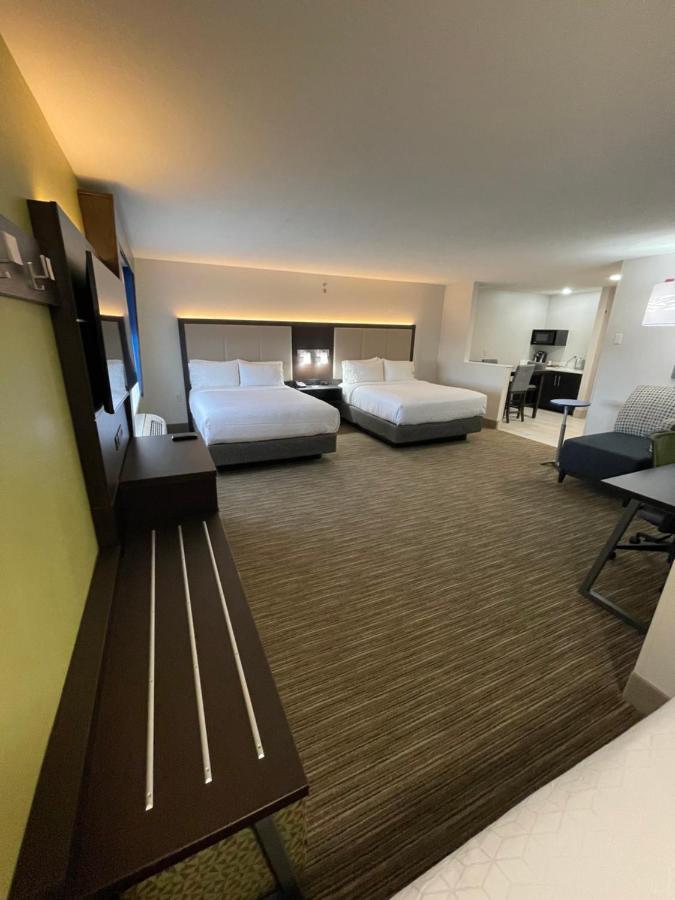 Express & Vegas By Ihg 2*