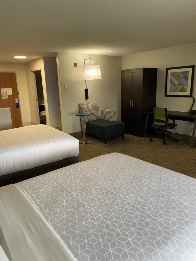 Hotel Express & Vegas By Ihg 2*