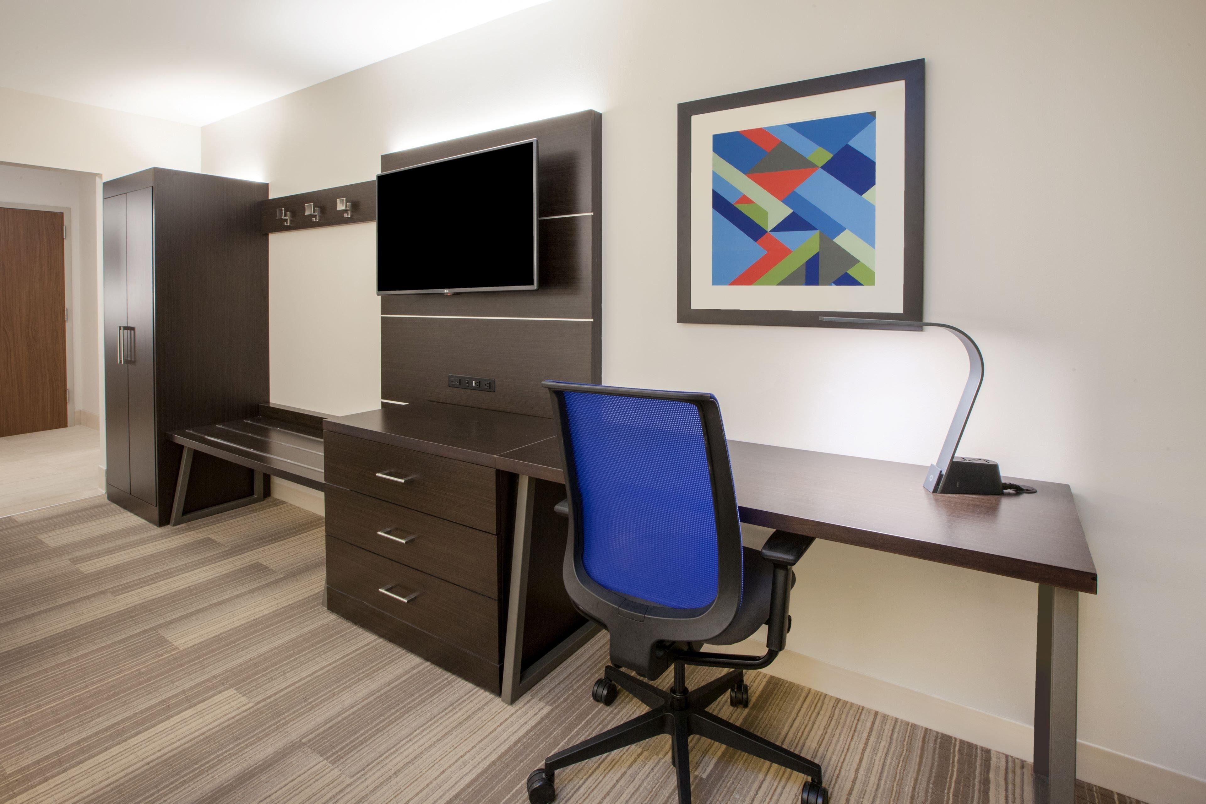 Express & Vegas By Ihg Hotel Las Vegas