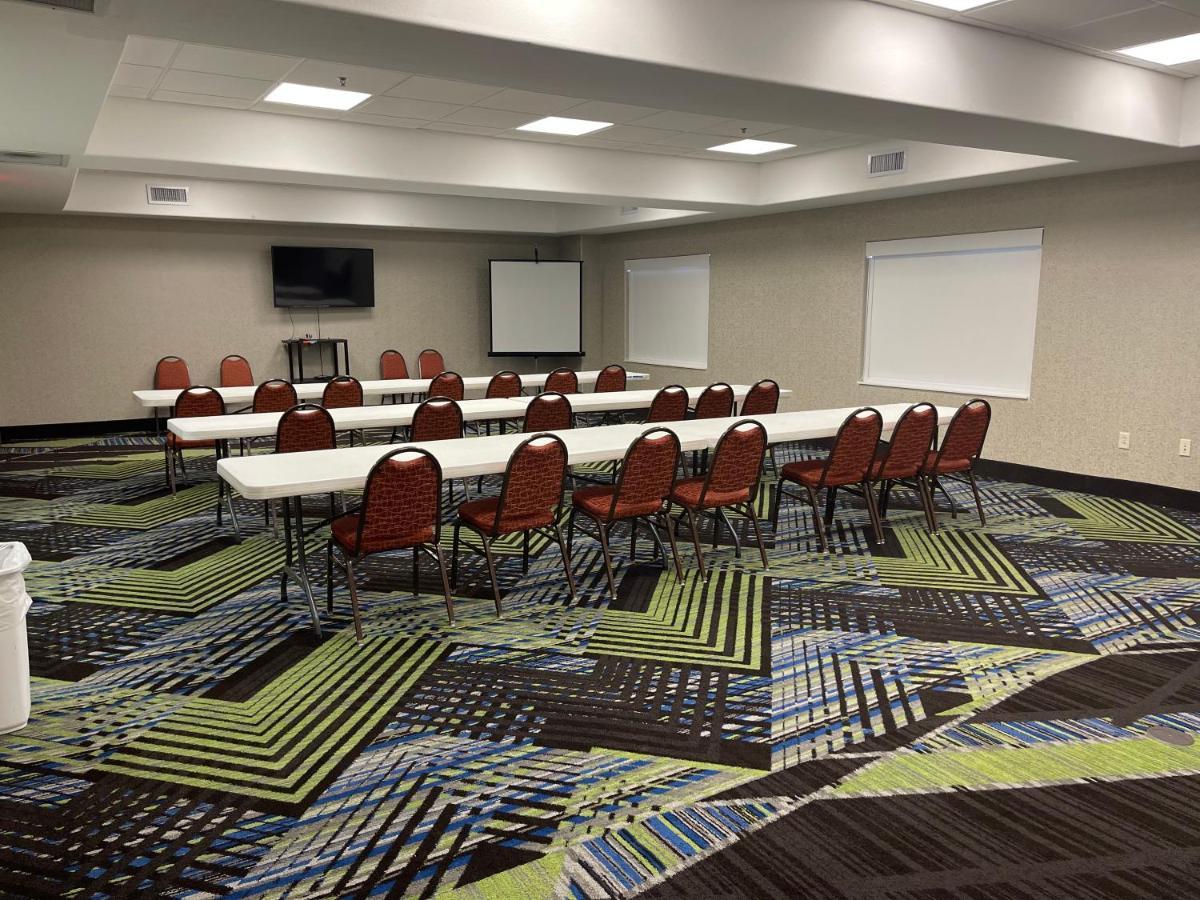 Express Hotel&suites Vegas Hotel 2*