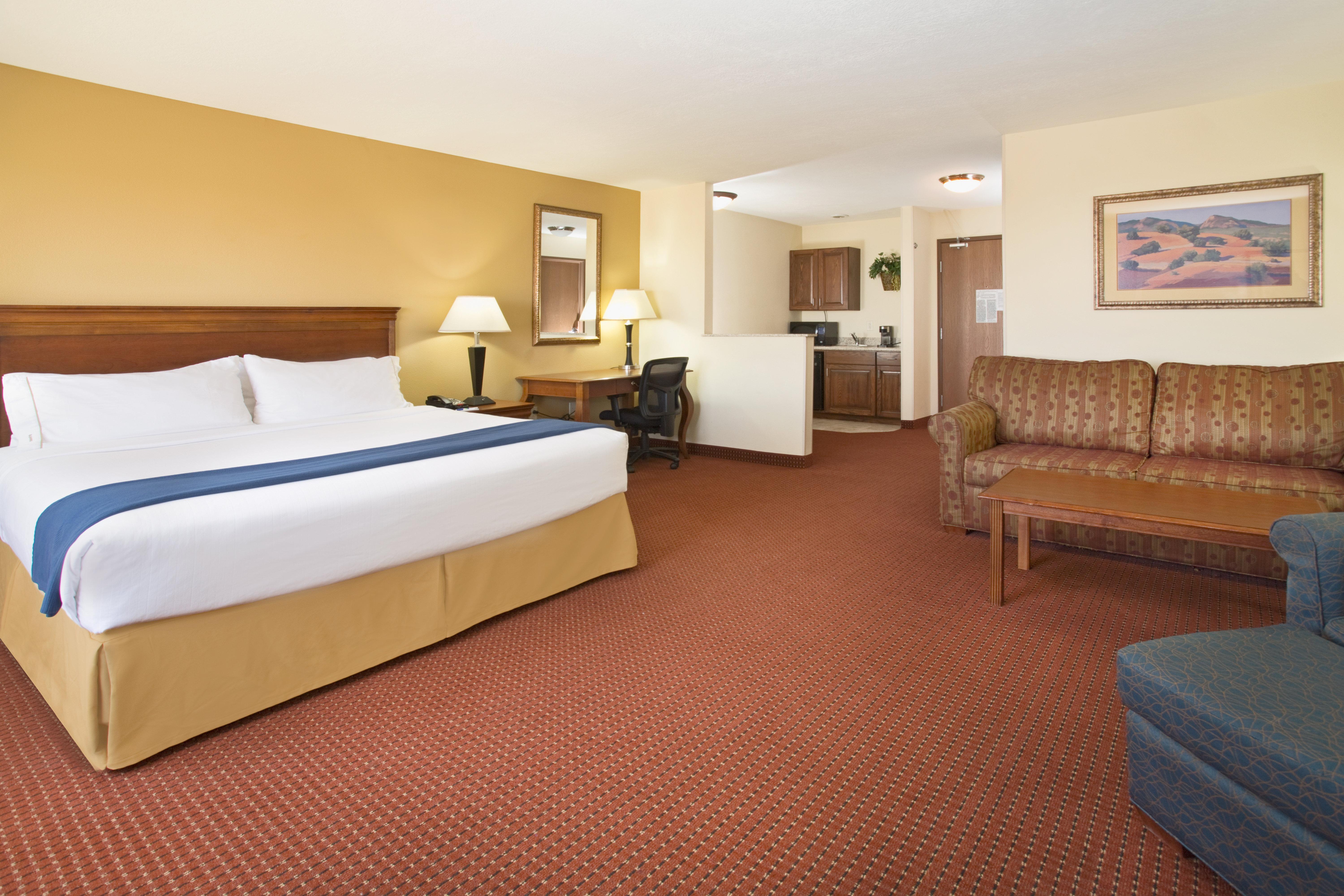 Express & Vegas By Ihg